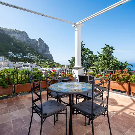 A Varca Ra Neve Casa de Férias Capri